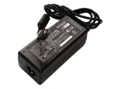 Блок питания 15V 6A для ноутбуков TOSHIBA (6.3x3.0)