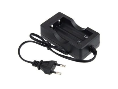 Зарядное устройство 2x18650 на 3.7-4.2v