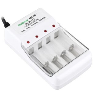 Зарядное устройство 4xAA или 4xAAA DLP-018 NiCD или NiMH