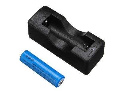 Зарядное устройство 1x18650 на 3.7-4.2v + от прикуривателя